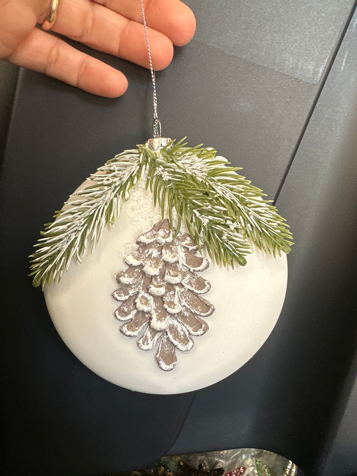 5" Glass w/evergreen disk orn