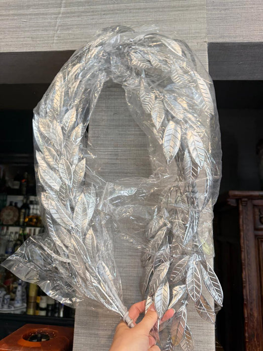 48" Laurel leaf garland