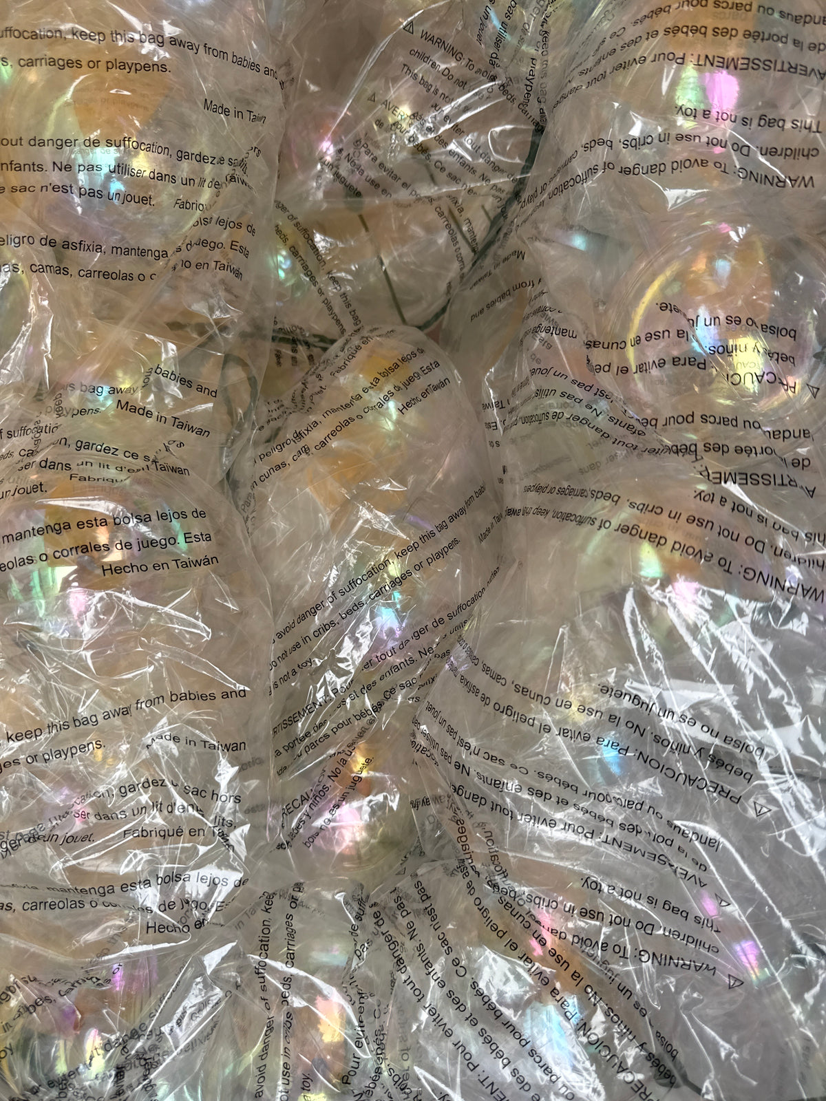 TRANSPARENT BALL GARLAND  IRIDESCENT 10”-250MM