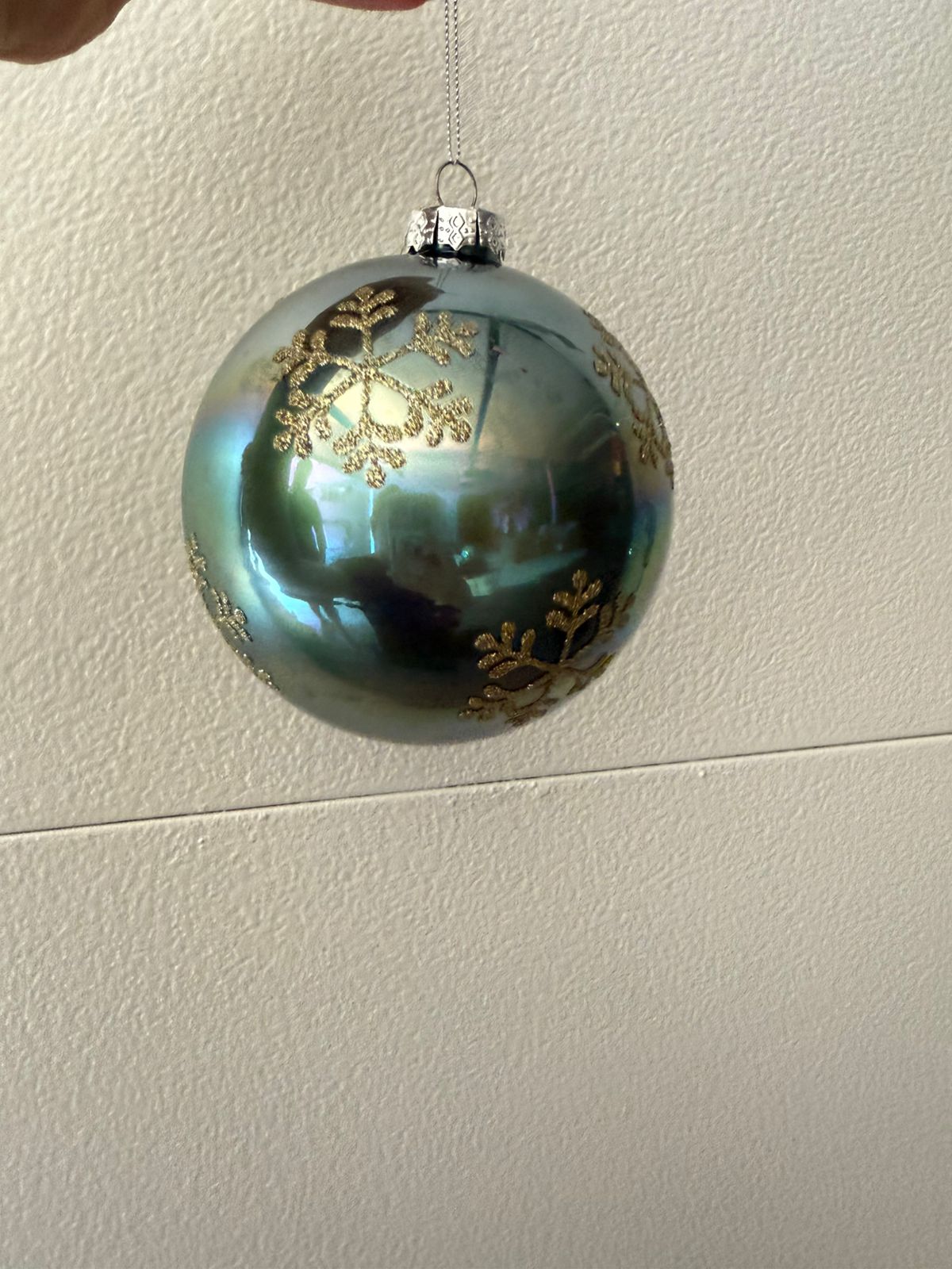 Snowflake ball orn