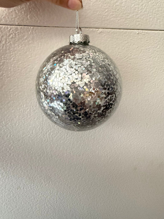 Confetti glass ball orn 4.75